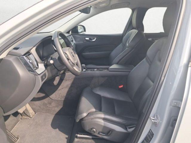 VOLVO XC60 B4 automatico Plus Dark