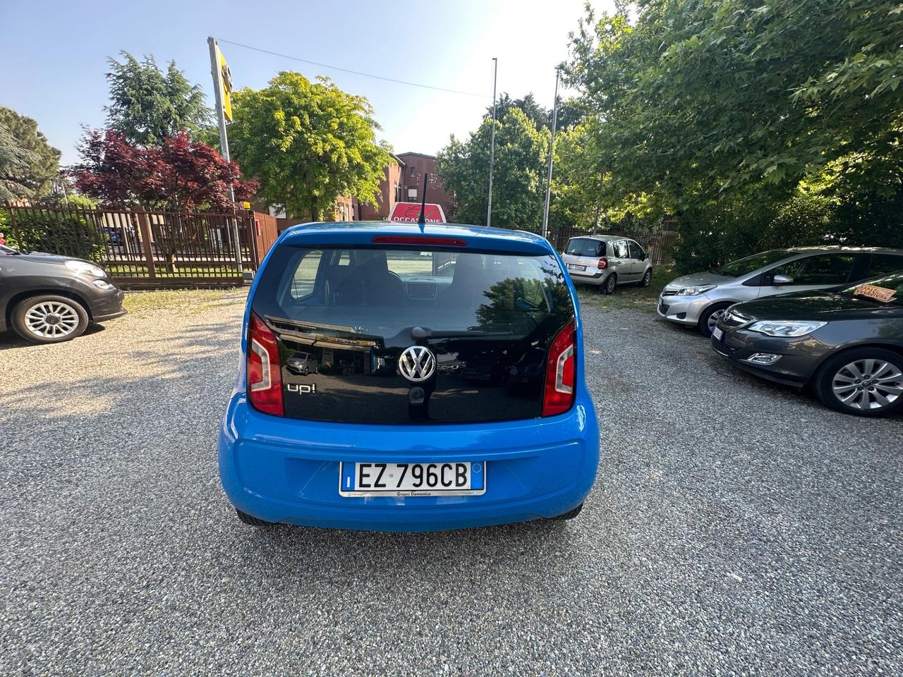 Volkswagen up! 1.0 75 CV 5p. club up!