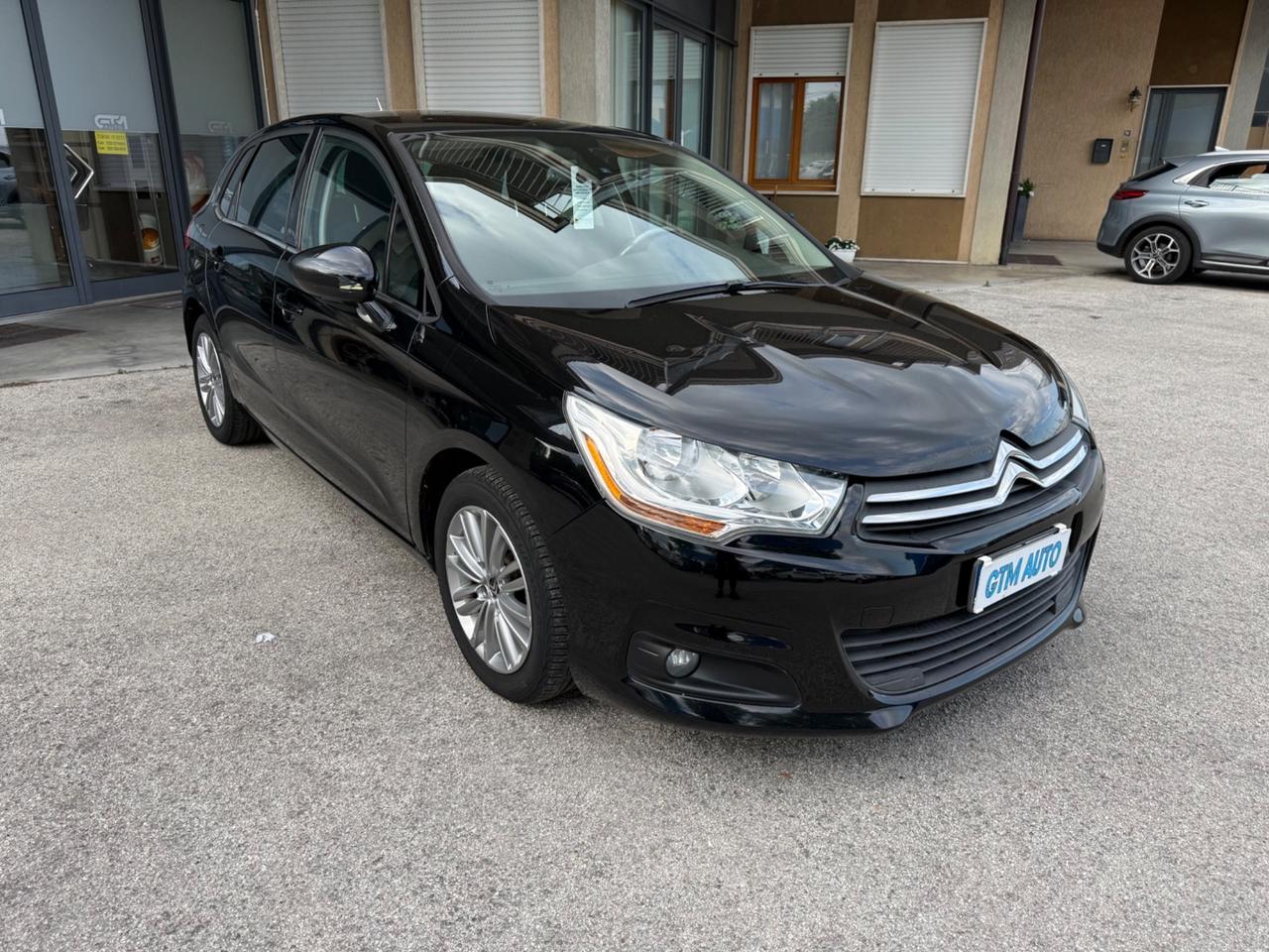 Citroen C4 1.6 HDi 110cv - Neopatentati