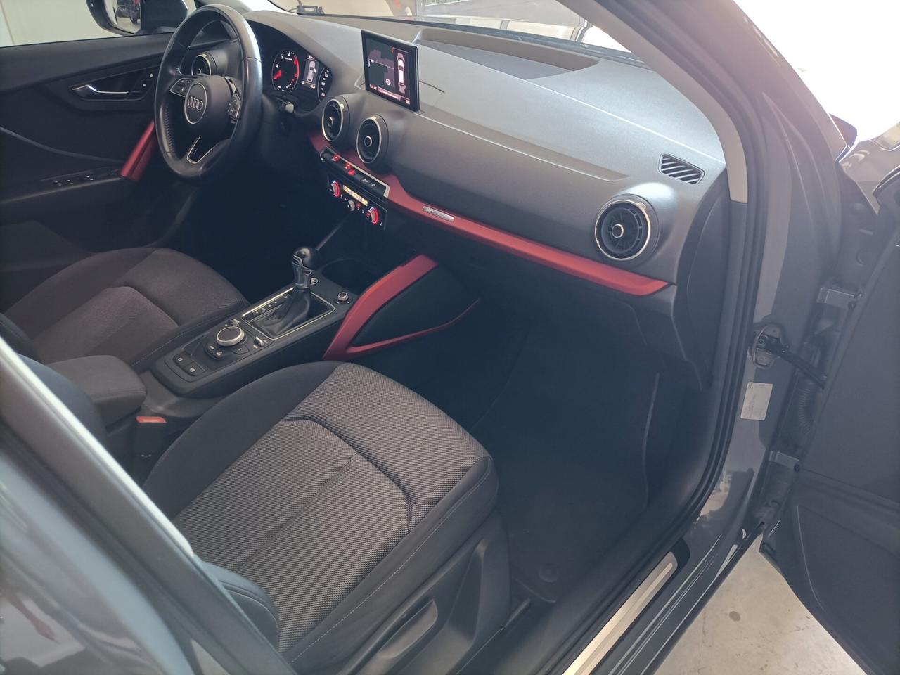 Audi Q2 35 TDI CV 150 S tronic Identity Black 10/2020