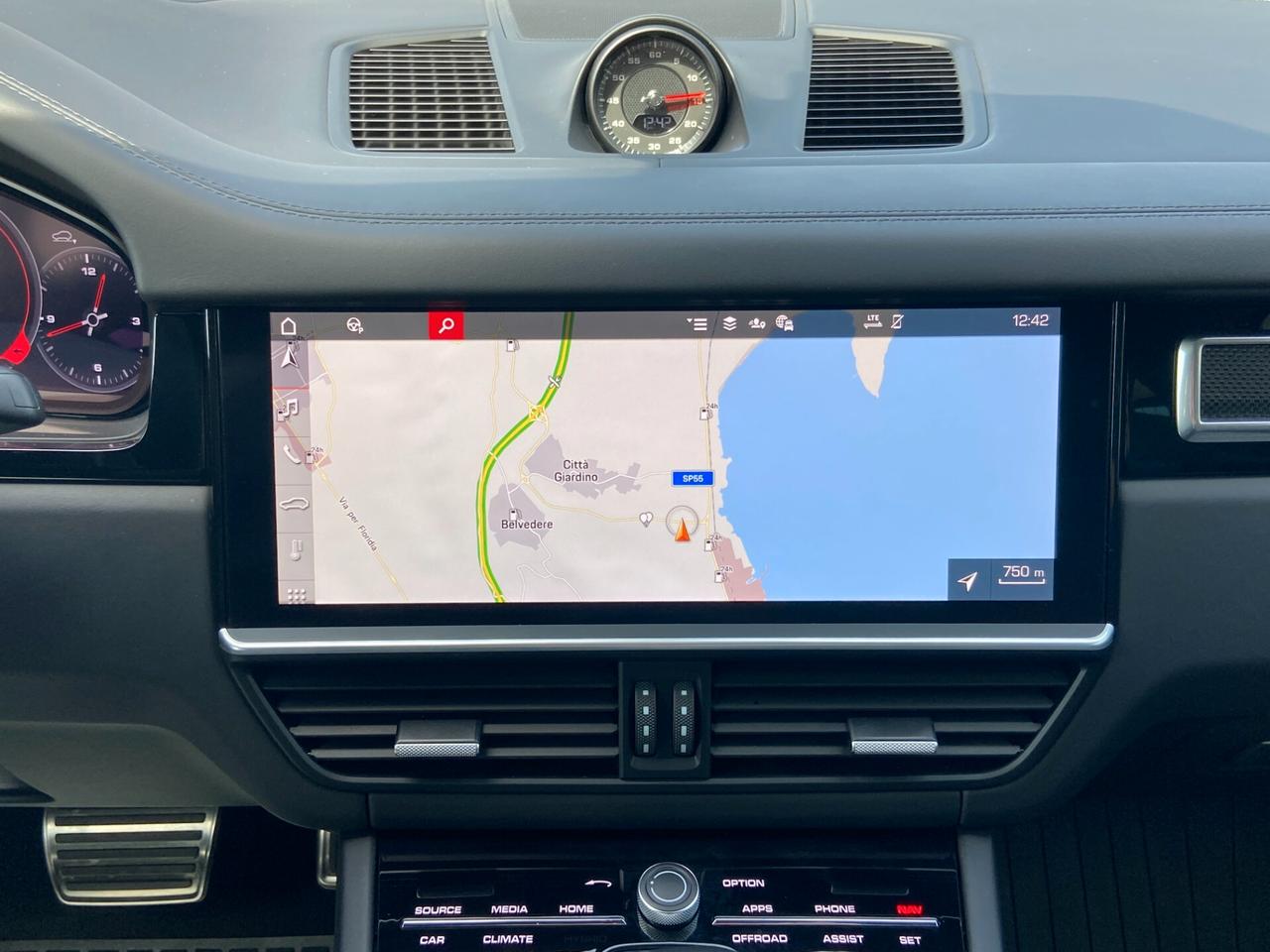 Porsche Cayenne Coupe 4.0 GTS tiptronic