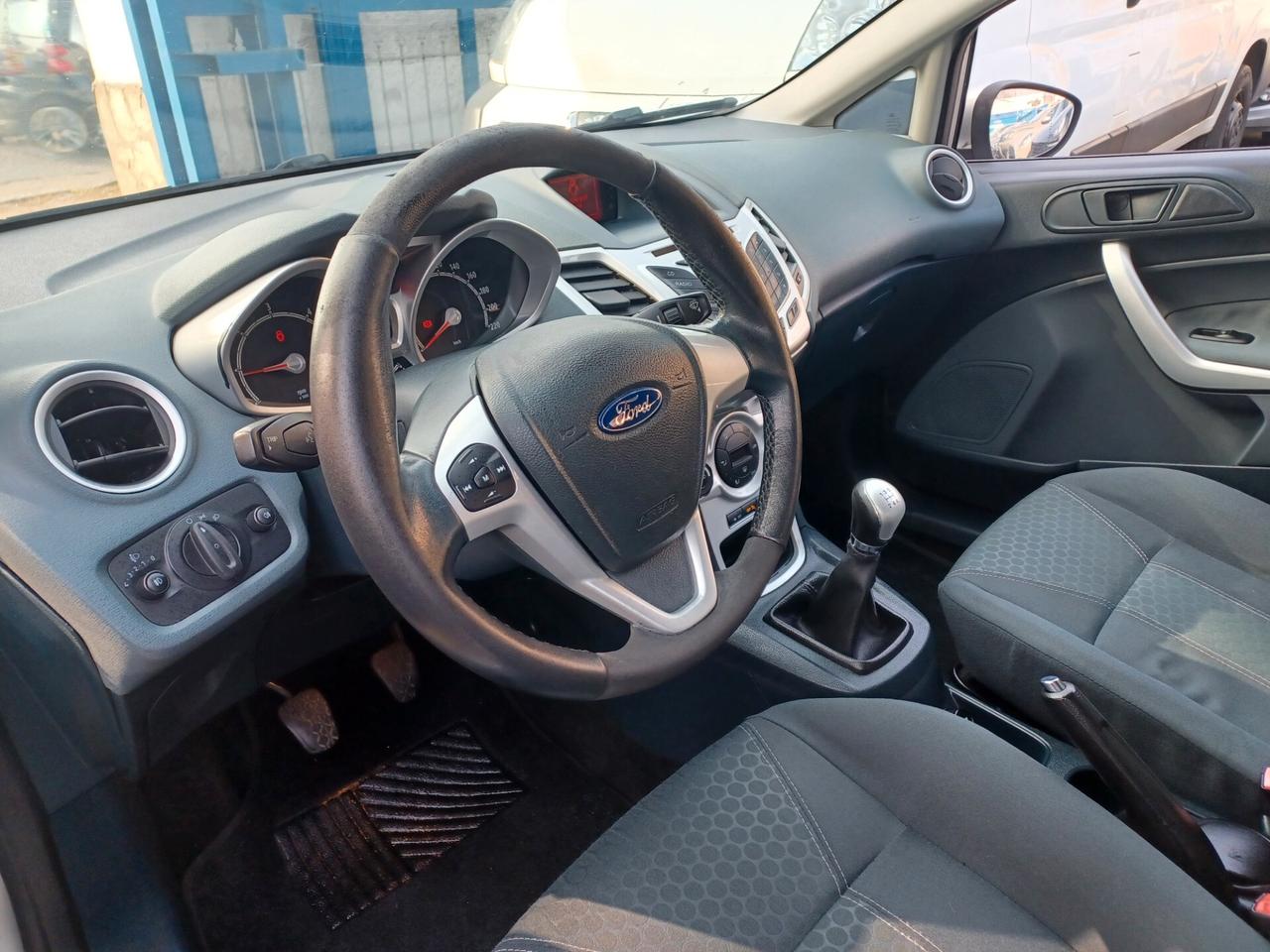 Ford Fiesta 1.4 TDCi 5p. Titanium 2010