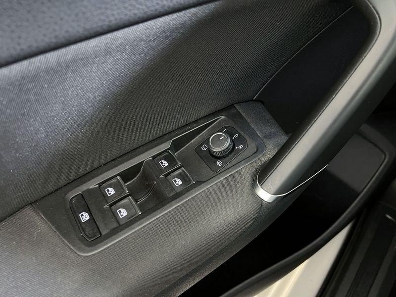 Volkswagen Touran Touran 2.0 TDI 150 CV SCR DSG Executive BlueMotion Tech.