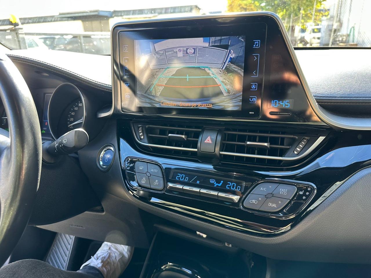 Toyota C-HR 1.8 Hybrid E-CVT Style