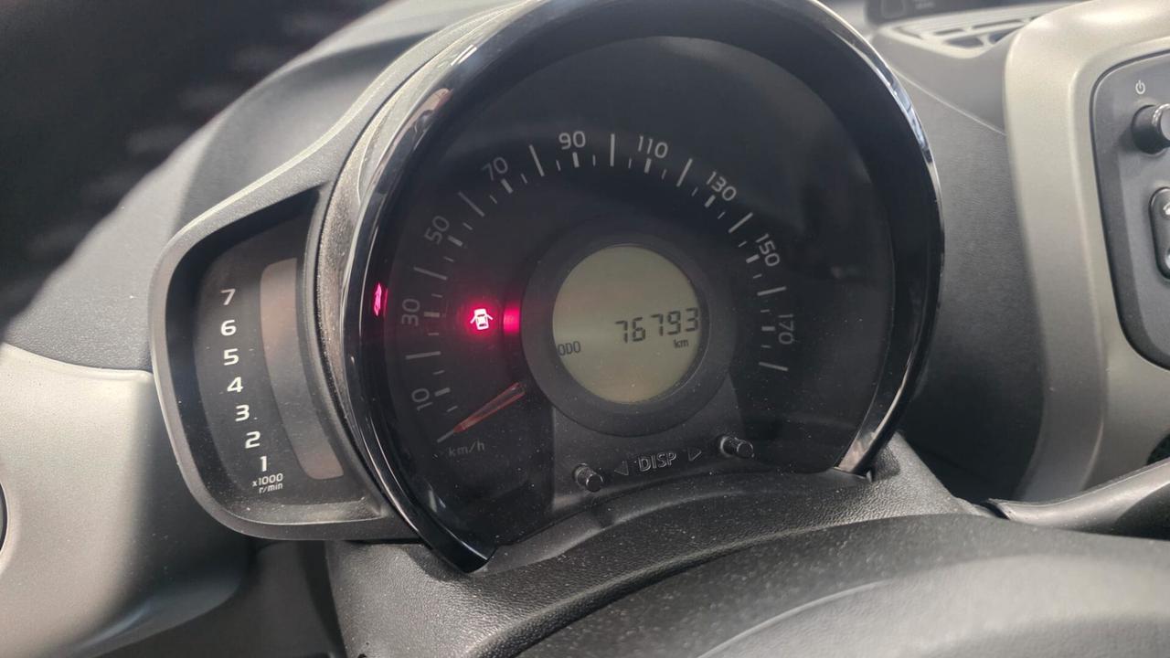 Toyota Aygo 1.0 VVT-i 69 CV 5 porte x-cool