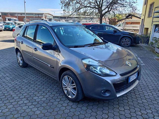 RENAULT Clio 1.2 16V TCE SporTour Live!