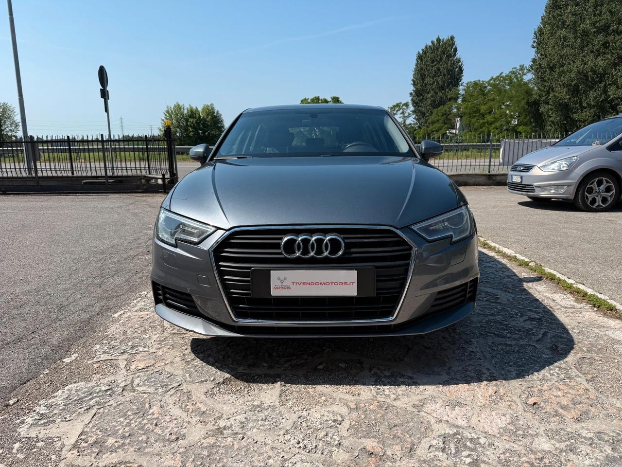 Audi A3 Sedan 1.6 TDI 116 CV Business