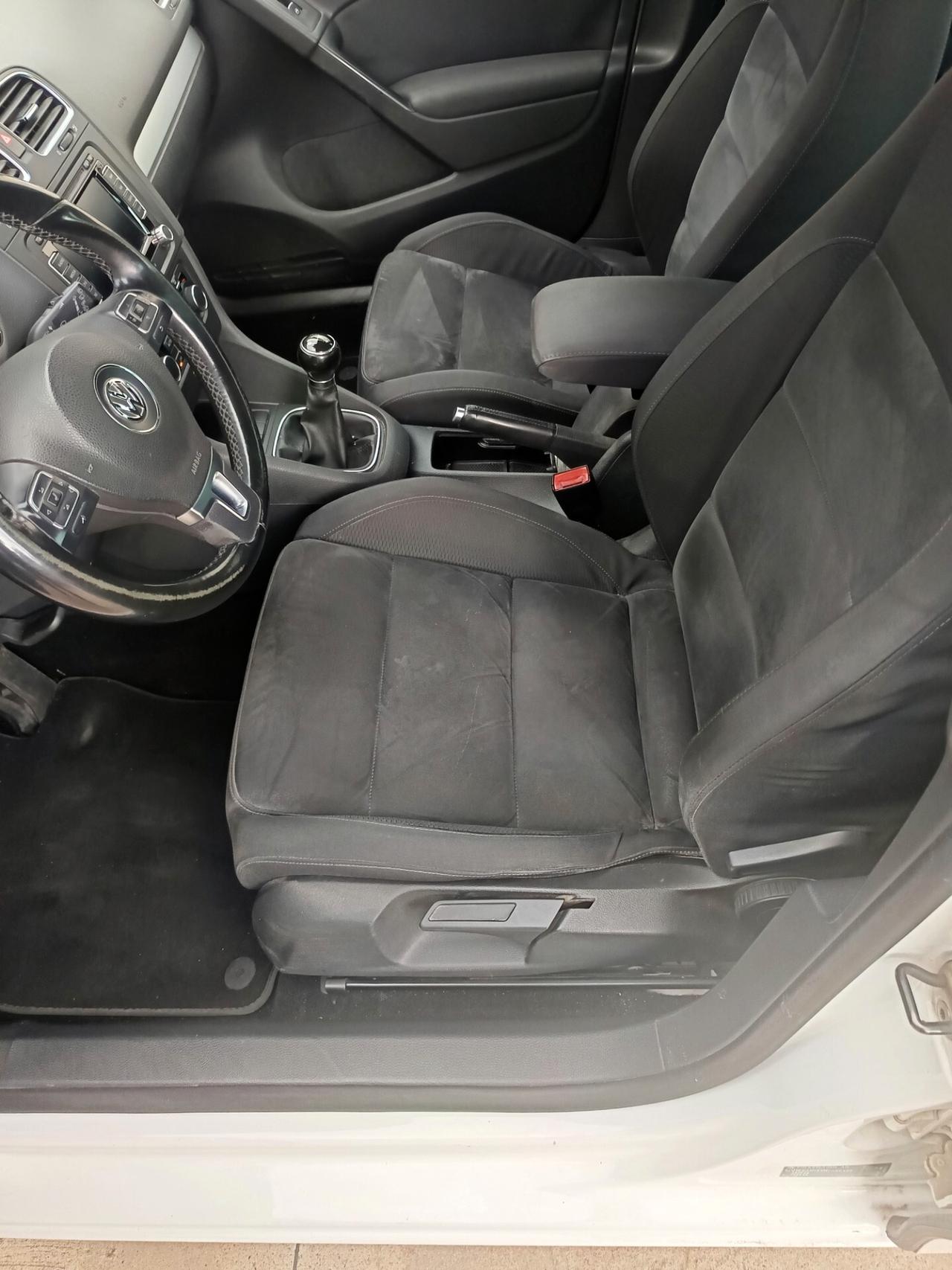 Volkswagen Golf 1.6 TDI DPF 5p. Highline
