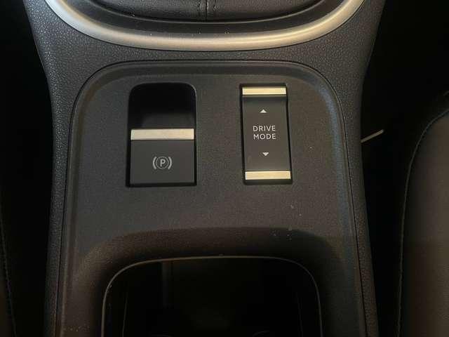 Jeep Avenger MY2025 1.2 100cv Summit + Navi + Tetto + Winter