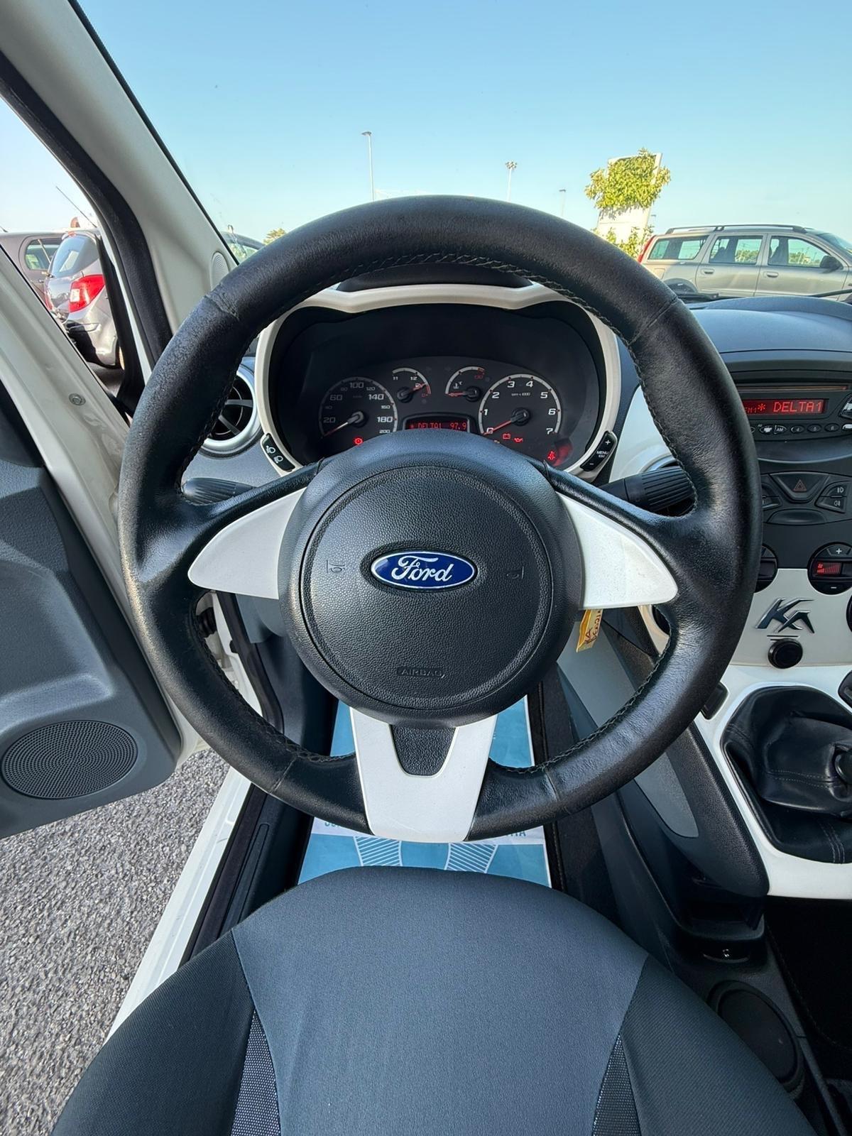 Ford Ka - NEOPATENTATI-UNICO PROPRIETARIO
