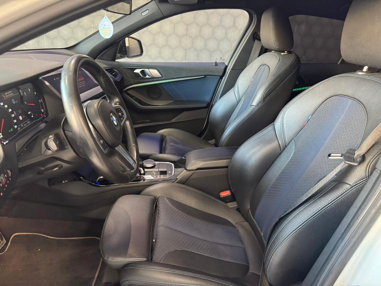 Bmw 116 116d 5p. Msport
