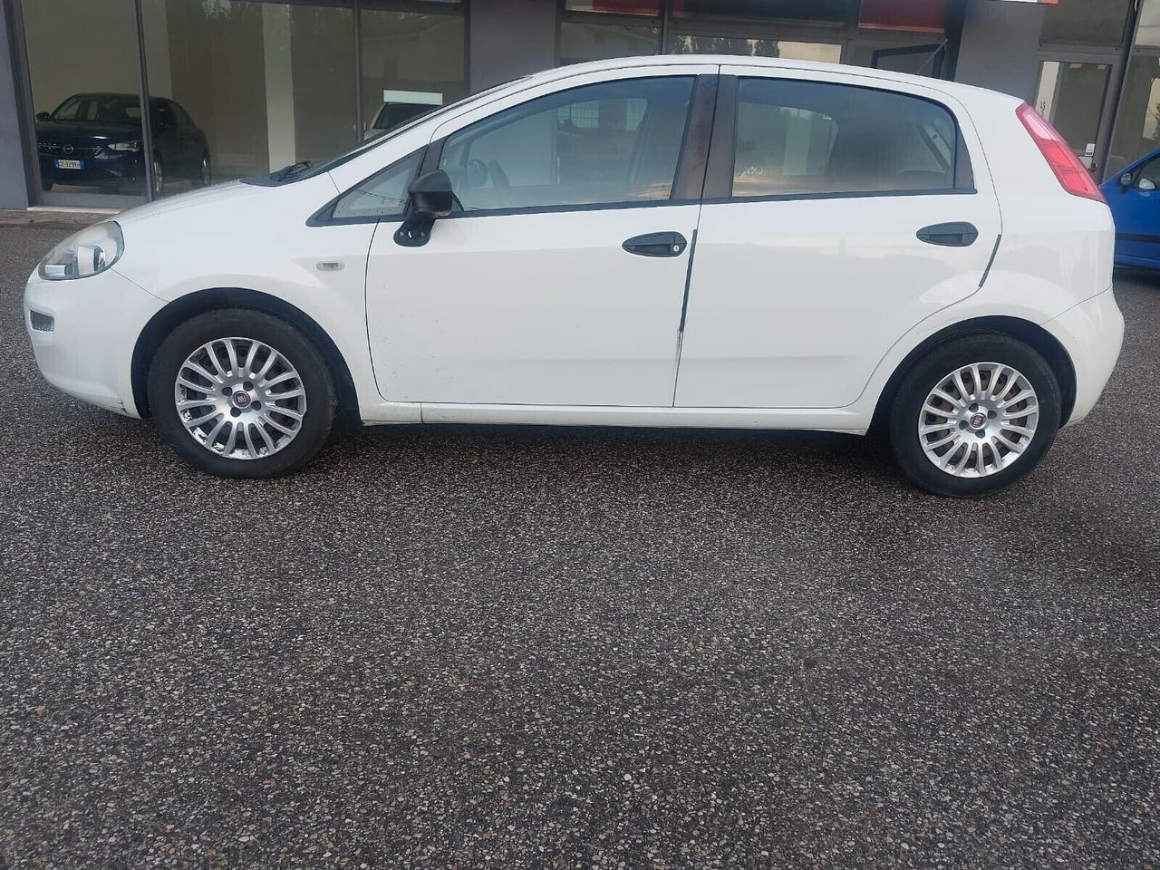 Fiat Punto 1.3 MJT II 75 CV 5 porte Lounge