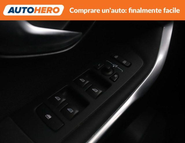 VOLVO V40 D3 Momentum