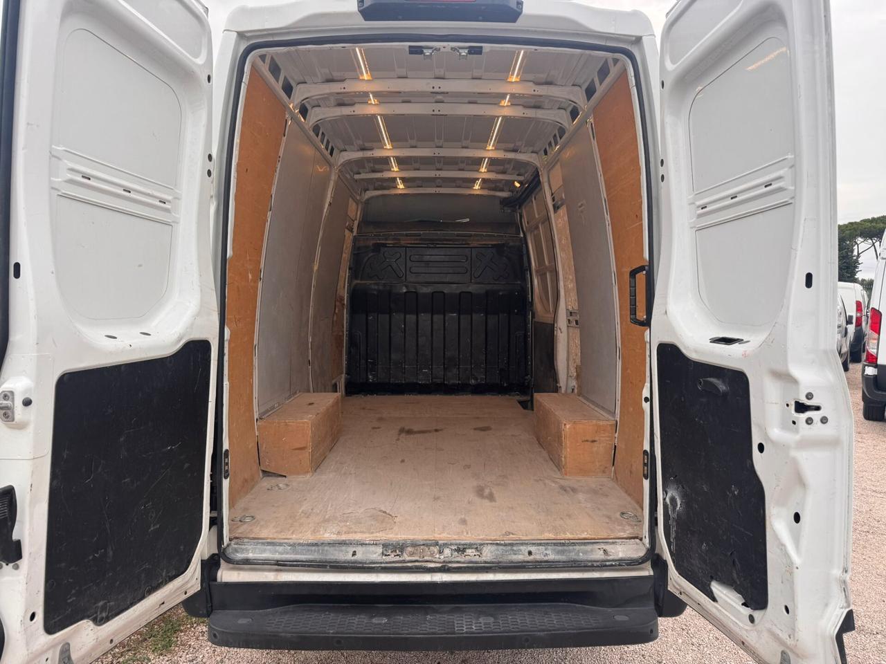 IVECO DAILY 35S140 L3H2 E6B 12.2018