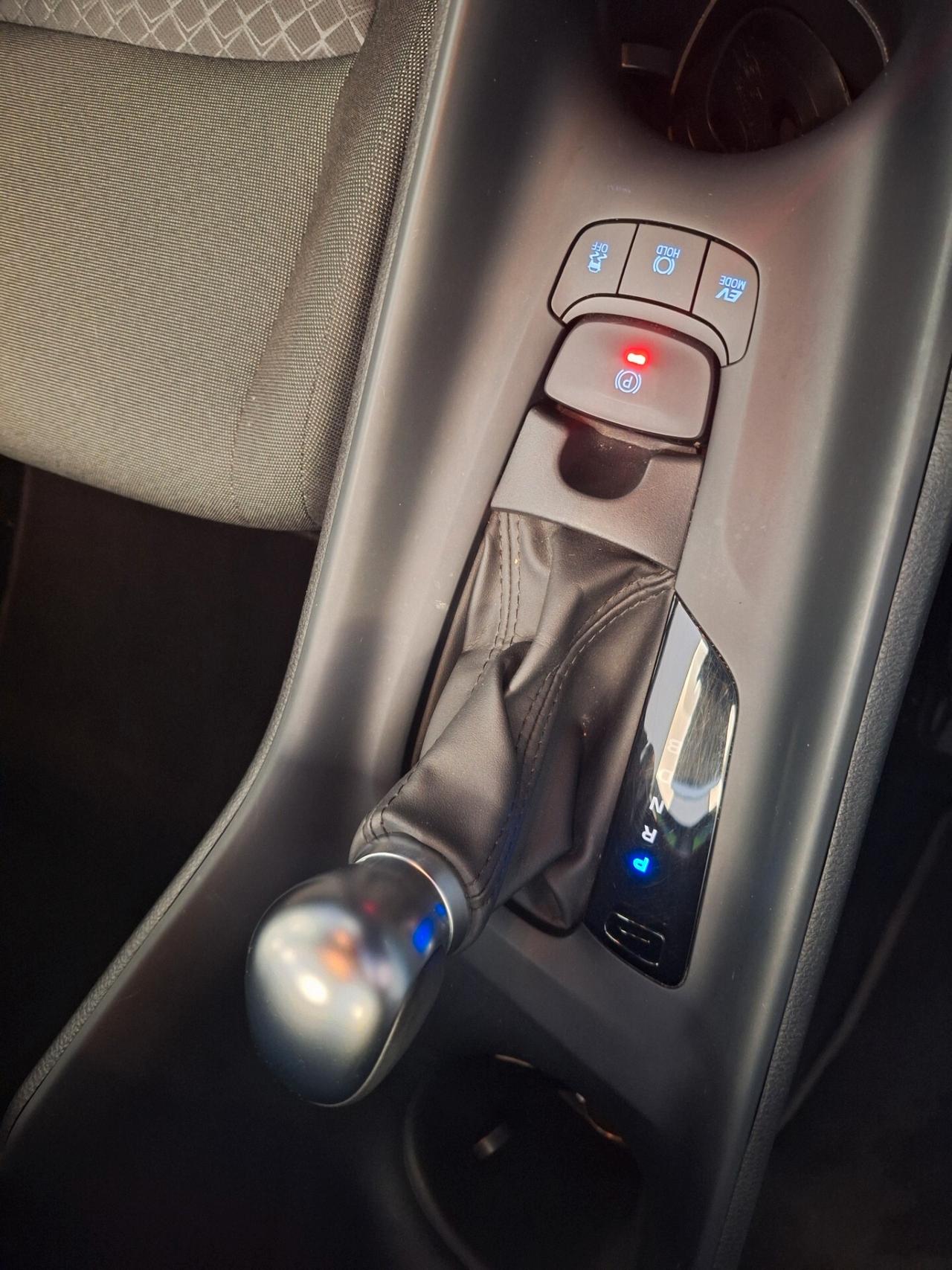 Toyota C-HR 1.8 Hybrid E-CVT Business