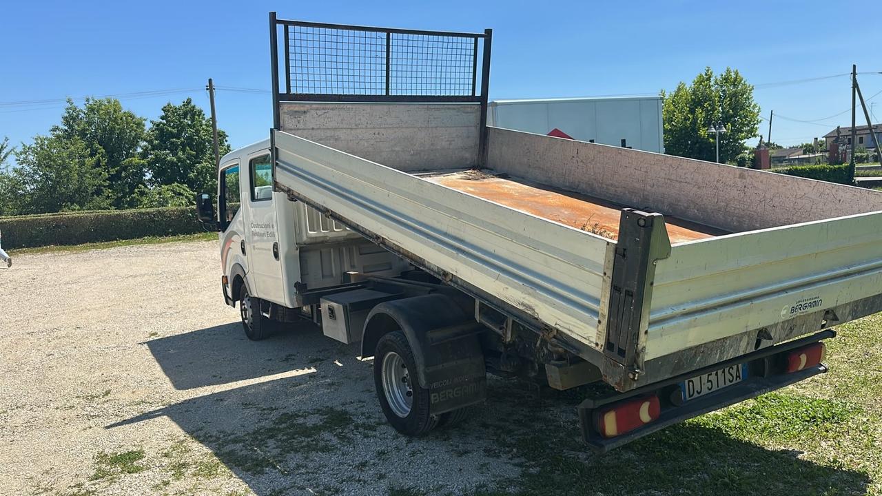 Mitsubishi cabstar 2007 diesel 2.5