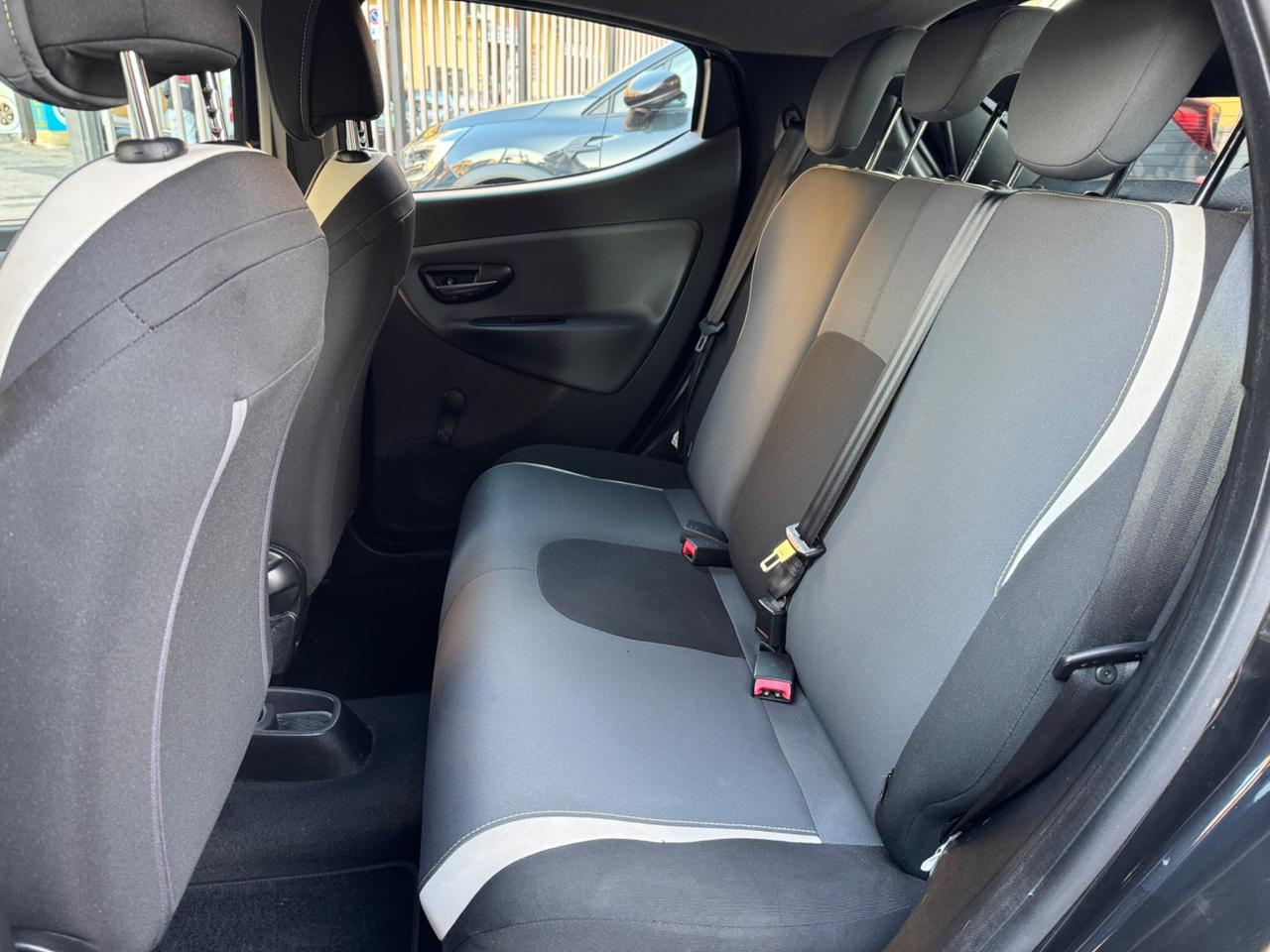 Lancia Ypsilon 1.2 69 CV 5 porte GPL Ecochic Elefantino