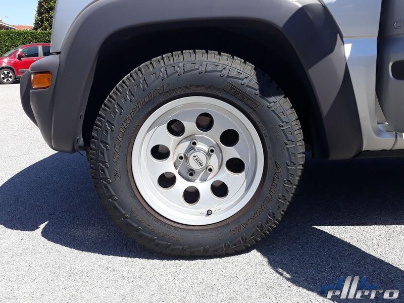 Jeep Cherokee Cherokee 2.5 crd Sport
