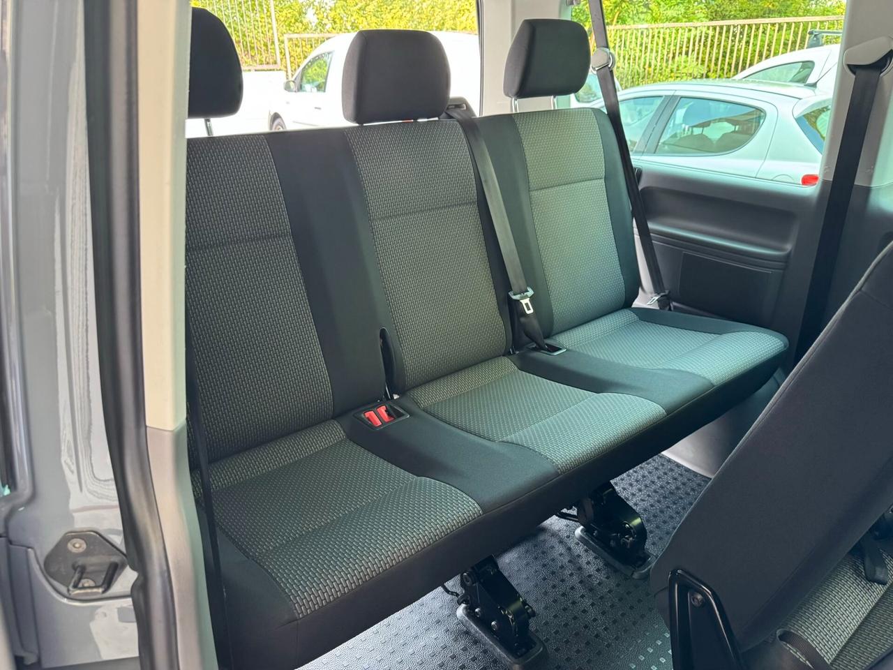 Volkswagen Caravelle T6.1 2.0TDI TREND GARANZIA24M