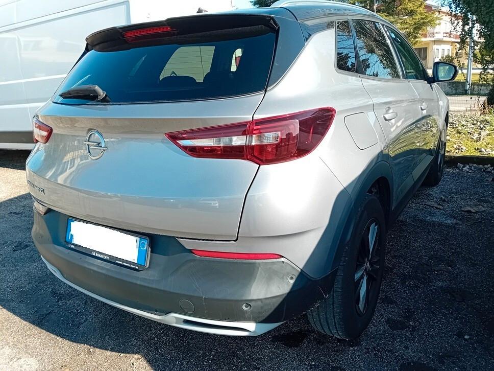 Opel Grandland X 1.5 diesel Ecotec aut. Design Line + IVA