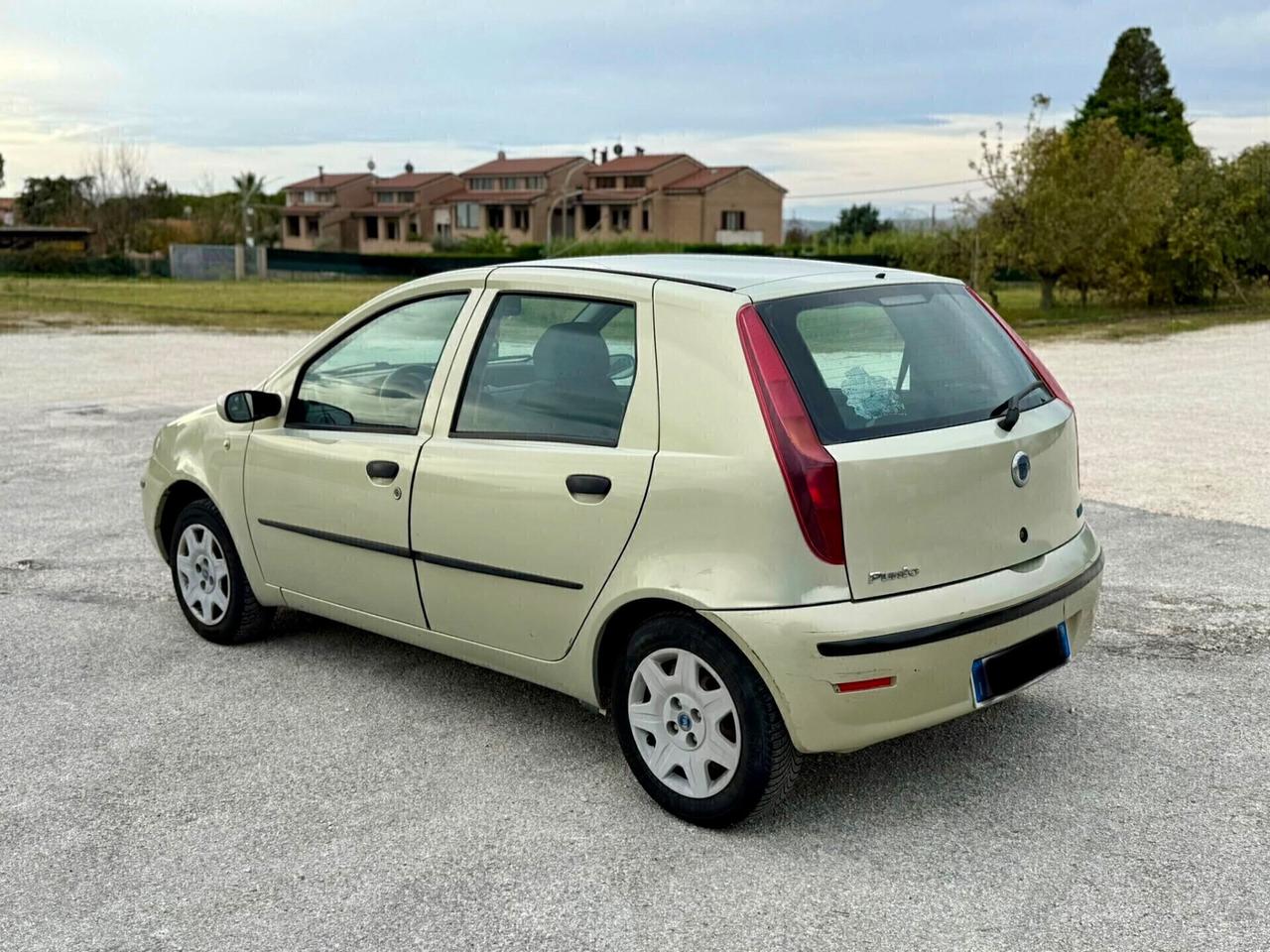 Fiat punto 5porte 1.2 benzina NEOPATENTATI