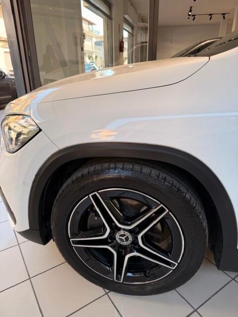 Mercedes-benz GLA 200 d Premium 4matic