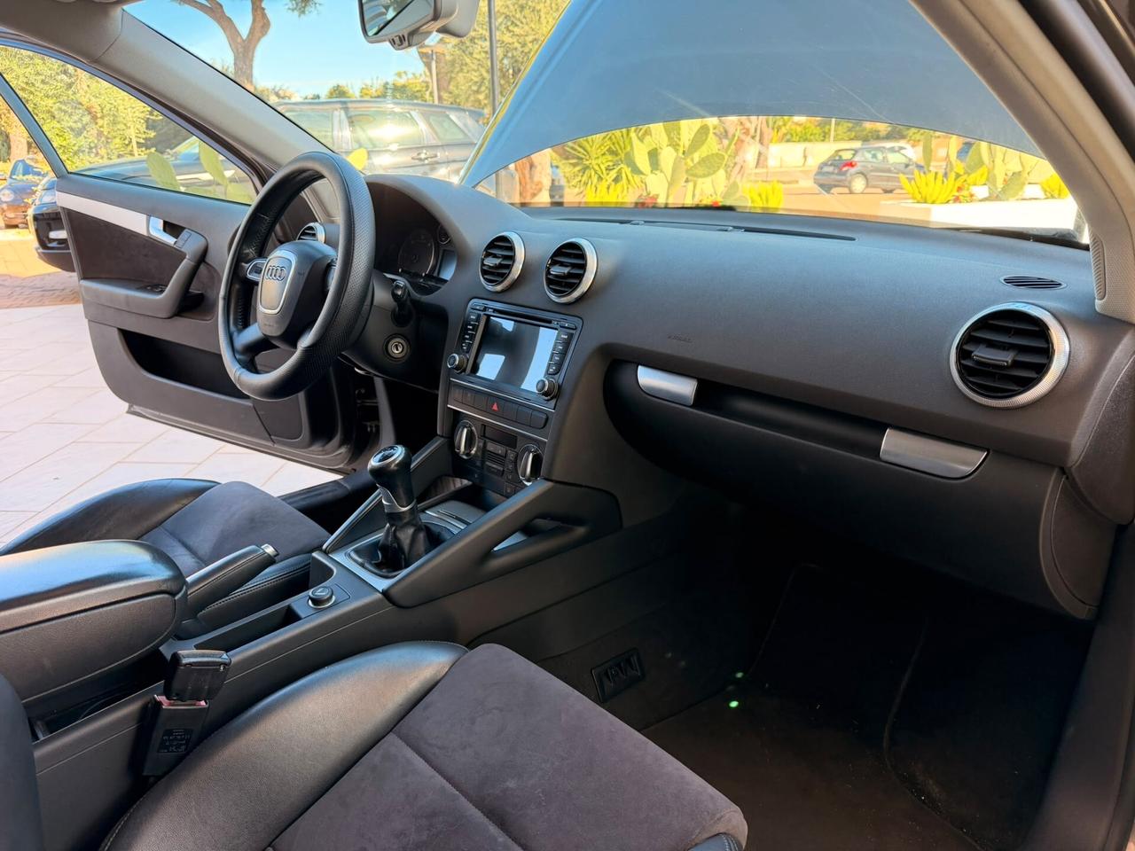 Audi A3 SPB 1.6 TDI 105 CV CR Ambition