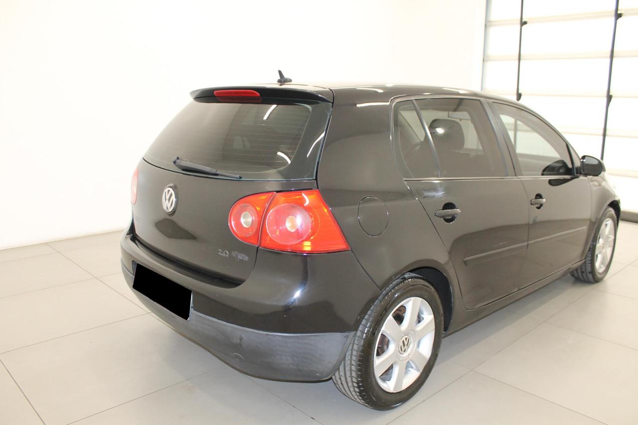 Volkswagen Golf 2.0 TDi Sportline DSG