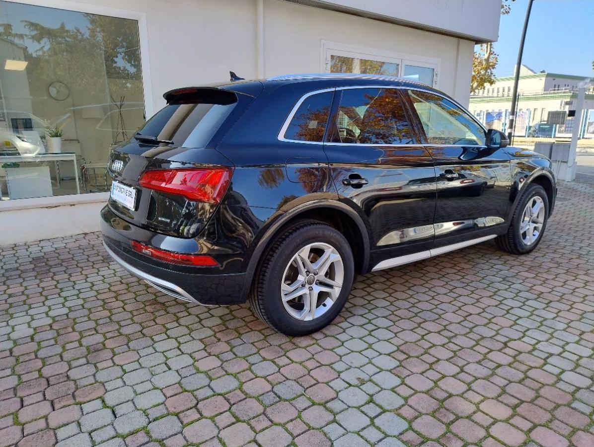 AUDI Q5 35 TDI Business quattro S tronic