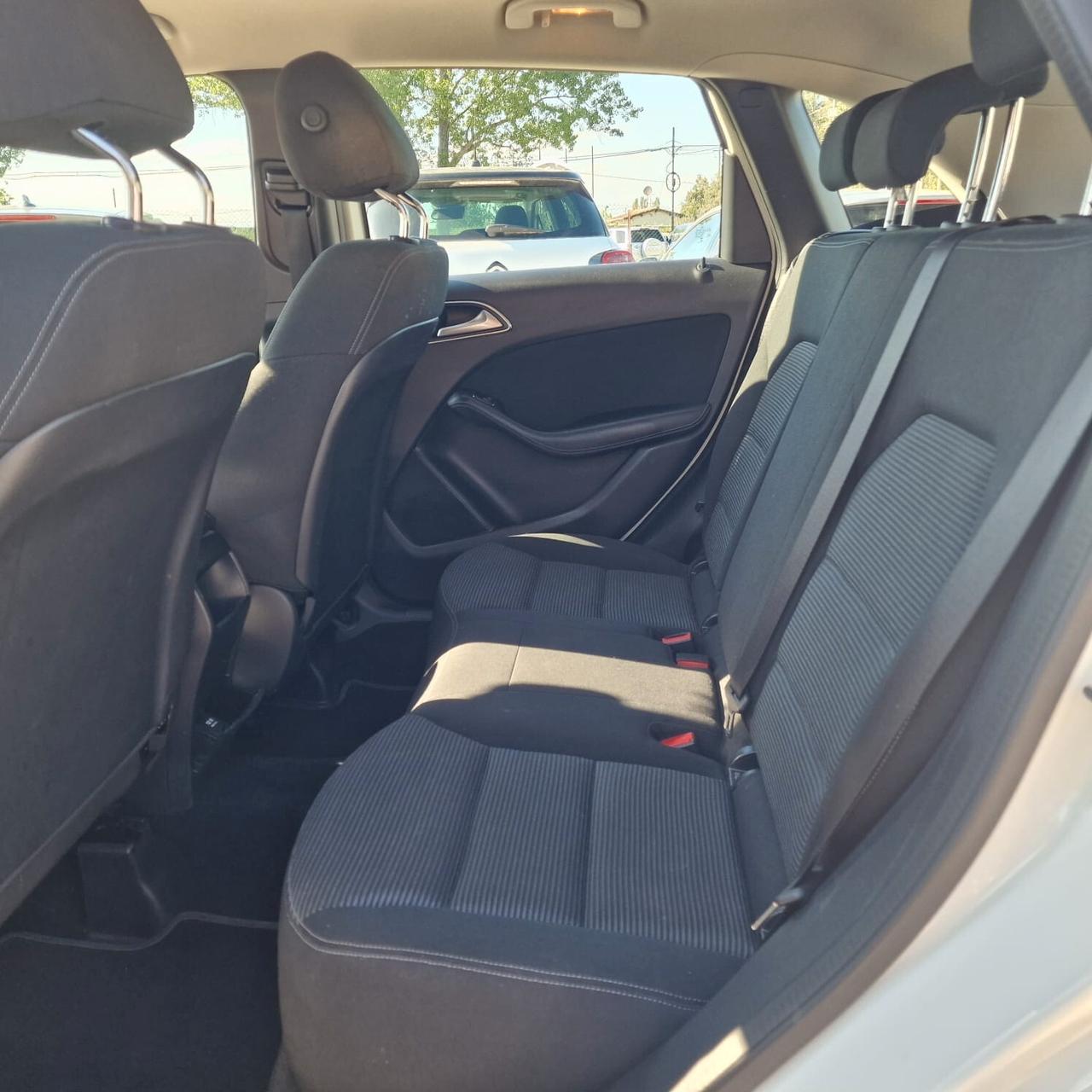 Mercedes-benz B 180 B 180 d Automatic Sport