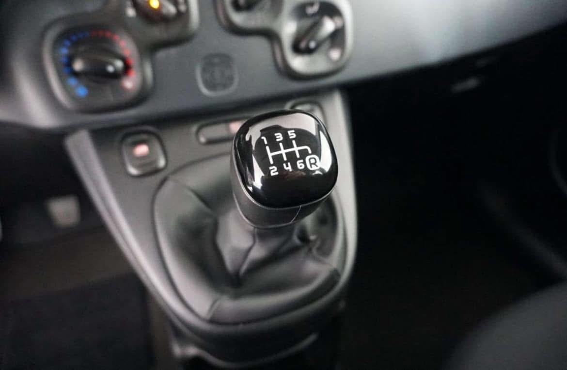 Fiat Panda 1.0 FireFly S&S Hybrid AUTO A NOLEGGIO