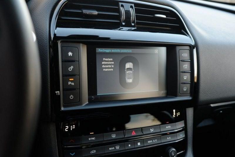 Jaguar F-Pace 2.0 D 180 CV AWD aut. IVA ESPOSTA