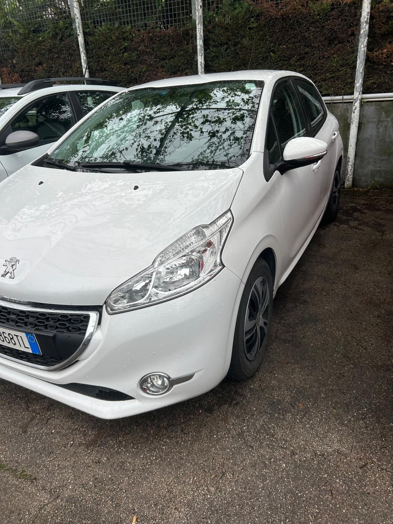 Peugeot 208 PureTech 82 5 porte Access
