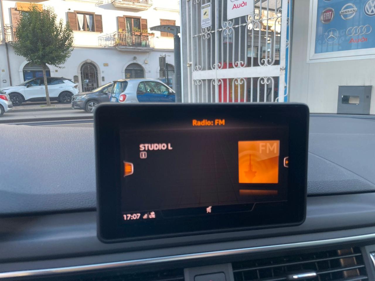 Audi A4 Avant 2.0 TDI 190 CV ultra S tronic Design