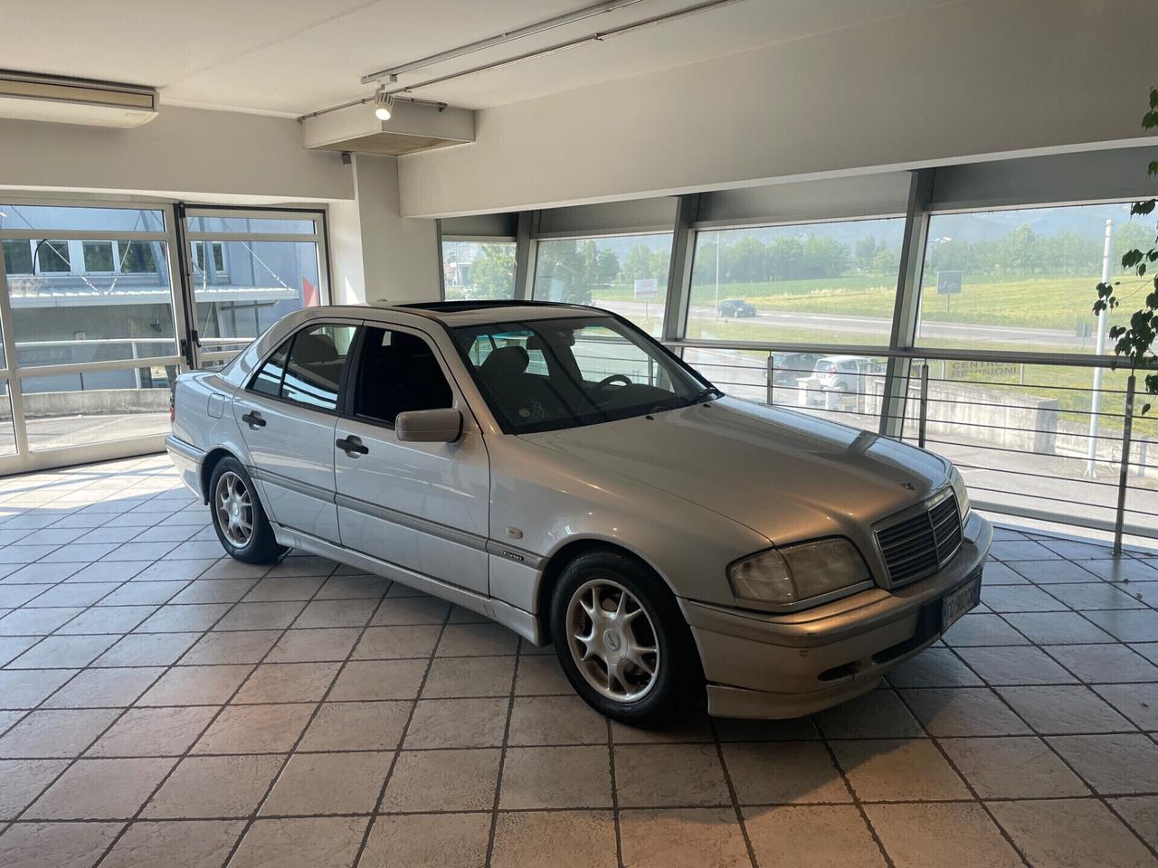 Mercedes-benz C 220 diesel automatica