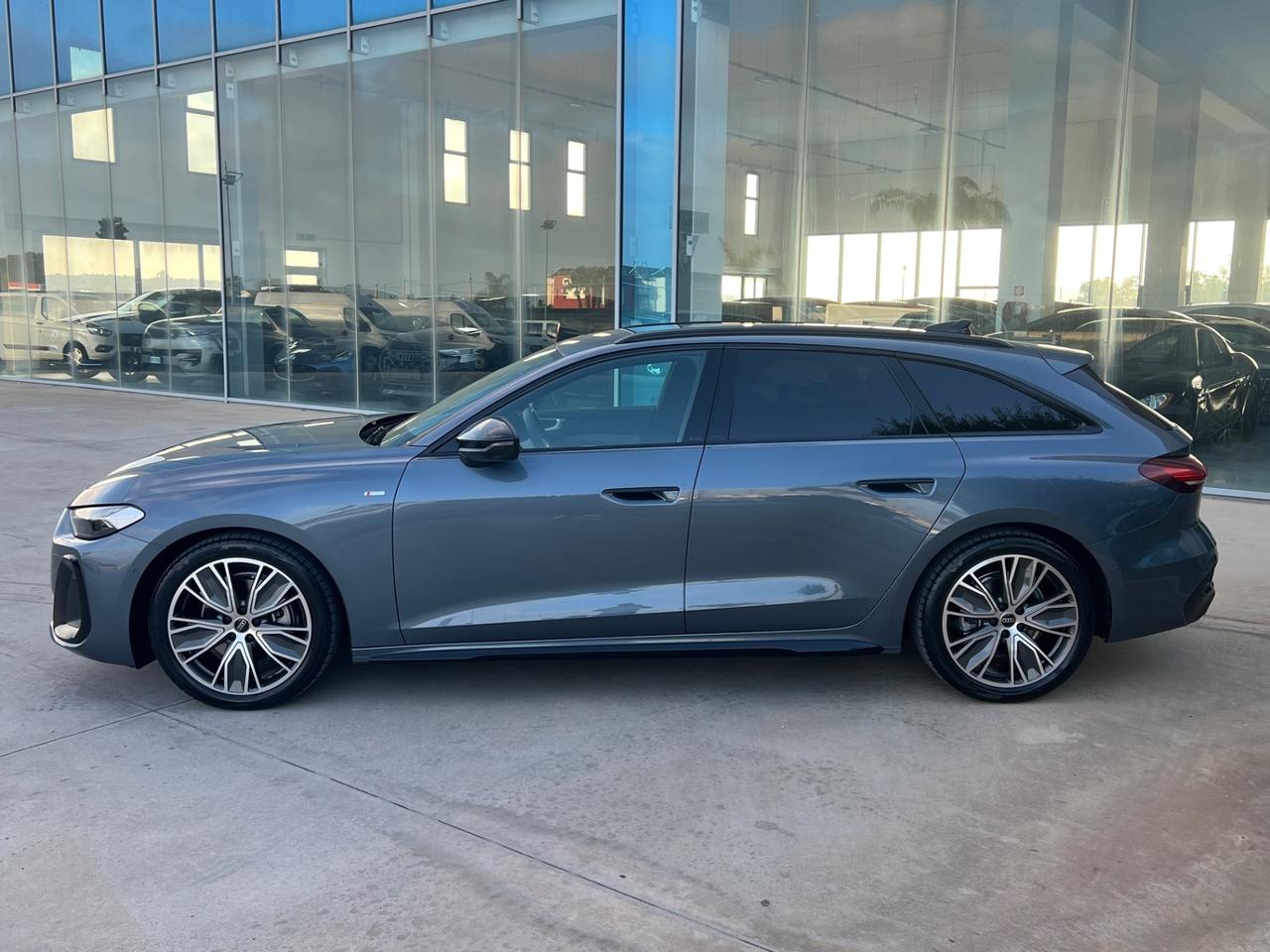 Audi A5 Avant TFSI 150 kW S tronic Line edition Possibilità noleggio no scoring