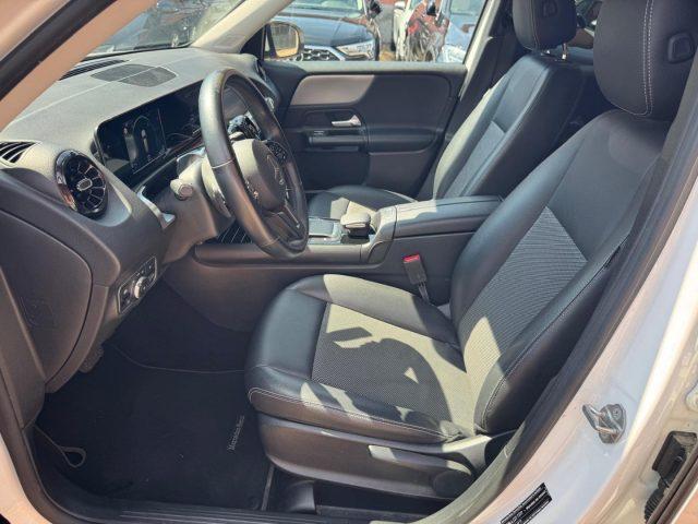 MERCEDES-BENZ GLB 200 d Automatic Business