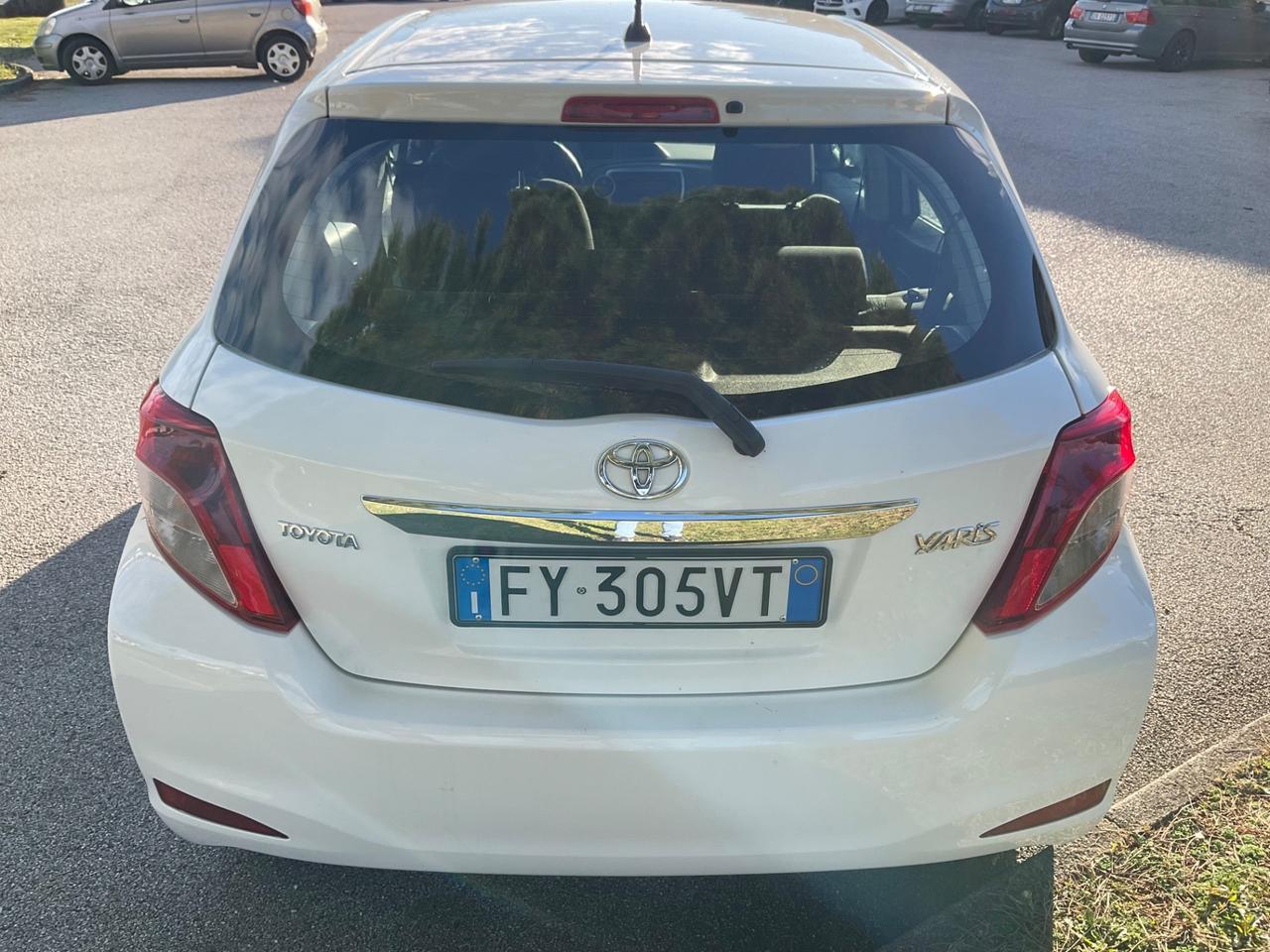 Toyota Yaris 1.0 5 porte Lounge