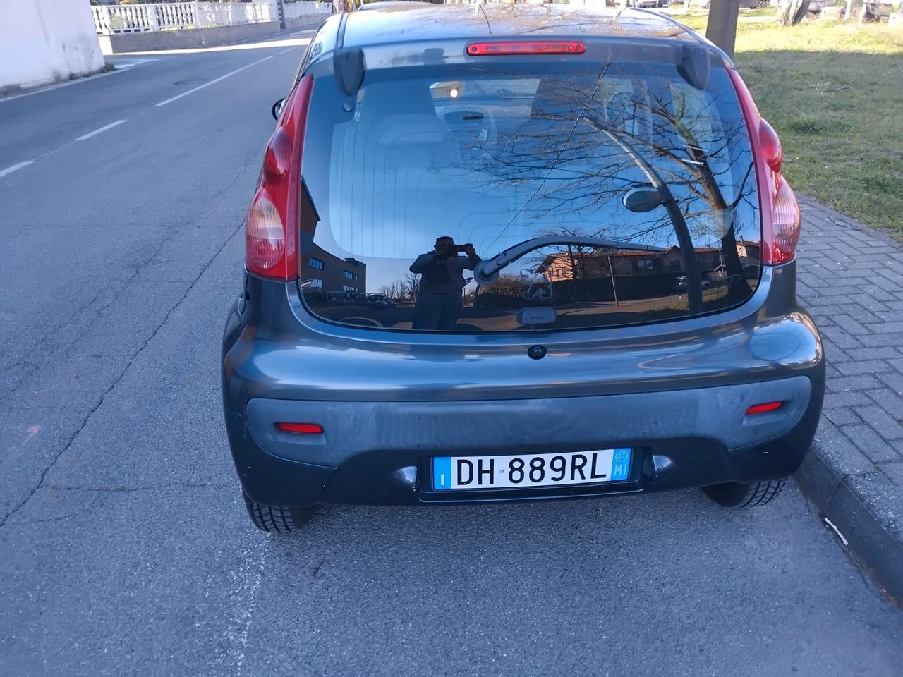 Peugeot 107 1.0 68CV 5p. Plaisir 2Tronic IDEALE PER NEO PATENTATI A SOLI 2.999 EURO