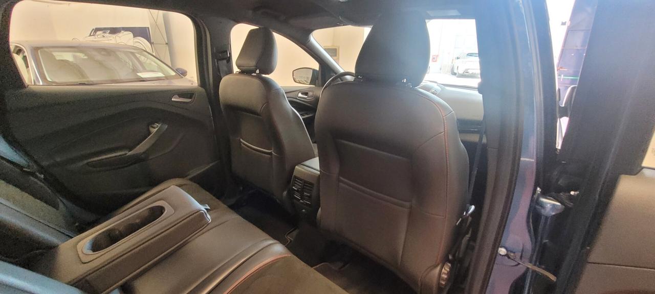Ford Kuga 1.5 TDCI 120 CV S&S 2WD ST-Line