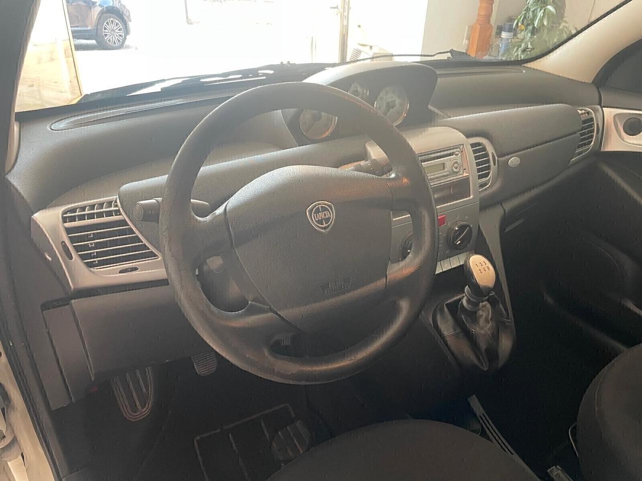 LANCIA YPSILON 1.2 60 CV "DA NEOPATENTATI"