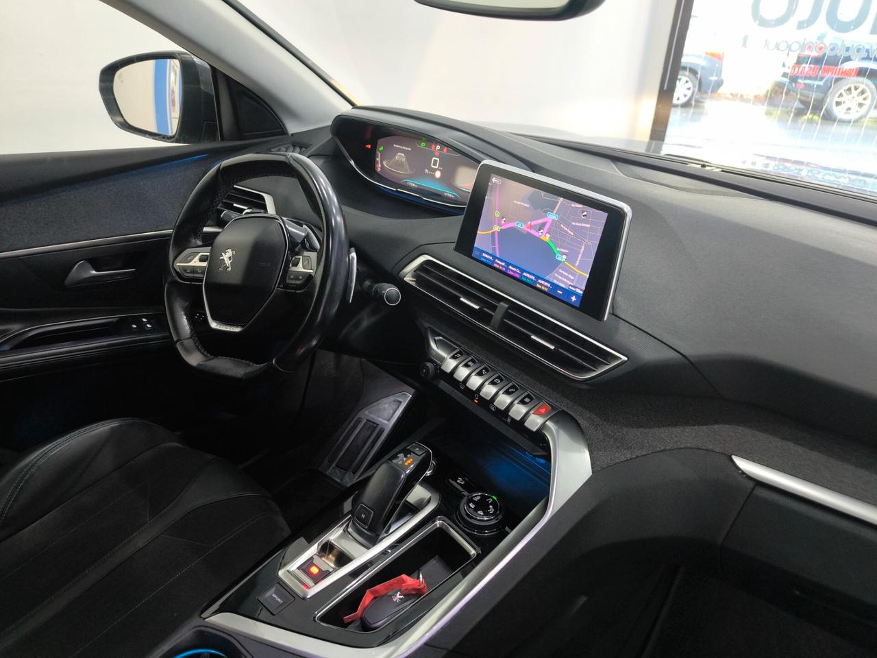 Peugeot 5008 BlueHDi 120 S&S EAT6 Crossway