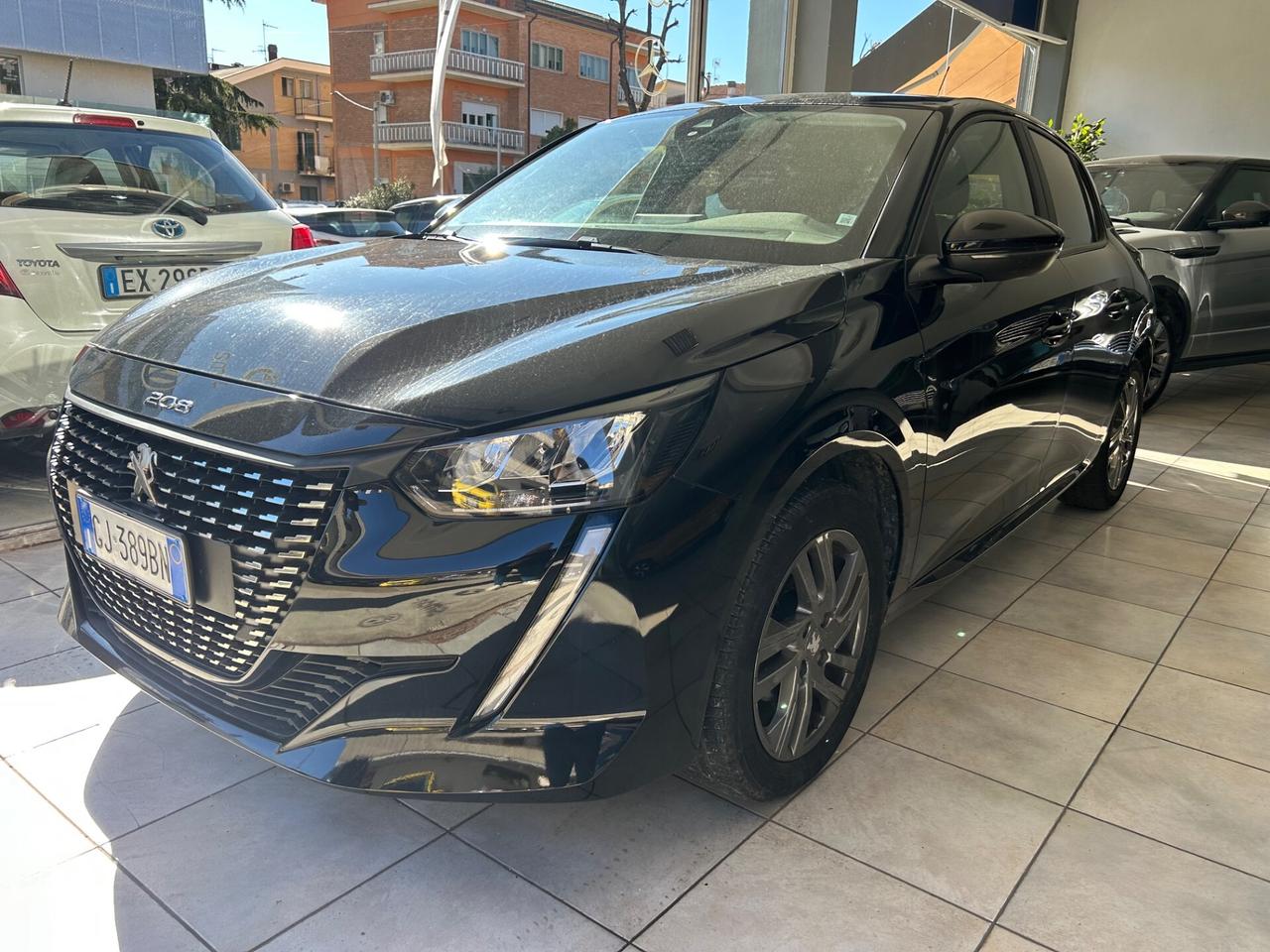 Peugeot 208 1.2 5p. Allure 05/2022 “ NEOPATENTATI “