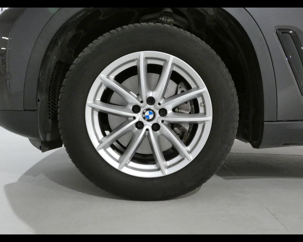 BMW X5 (G05/F95) - X5 xDrive30d 48V Business