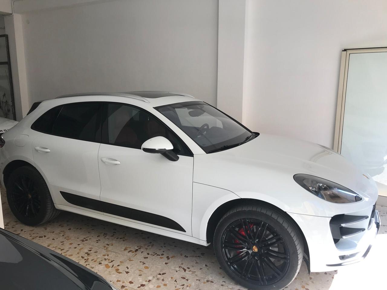 Porsche Macan 3.6 Turbo V6 400cv service Porsche