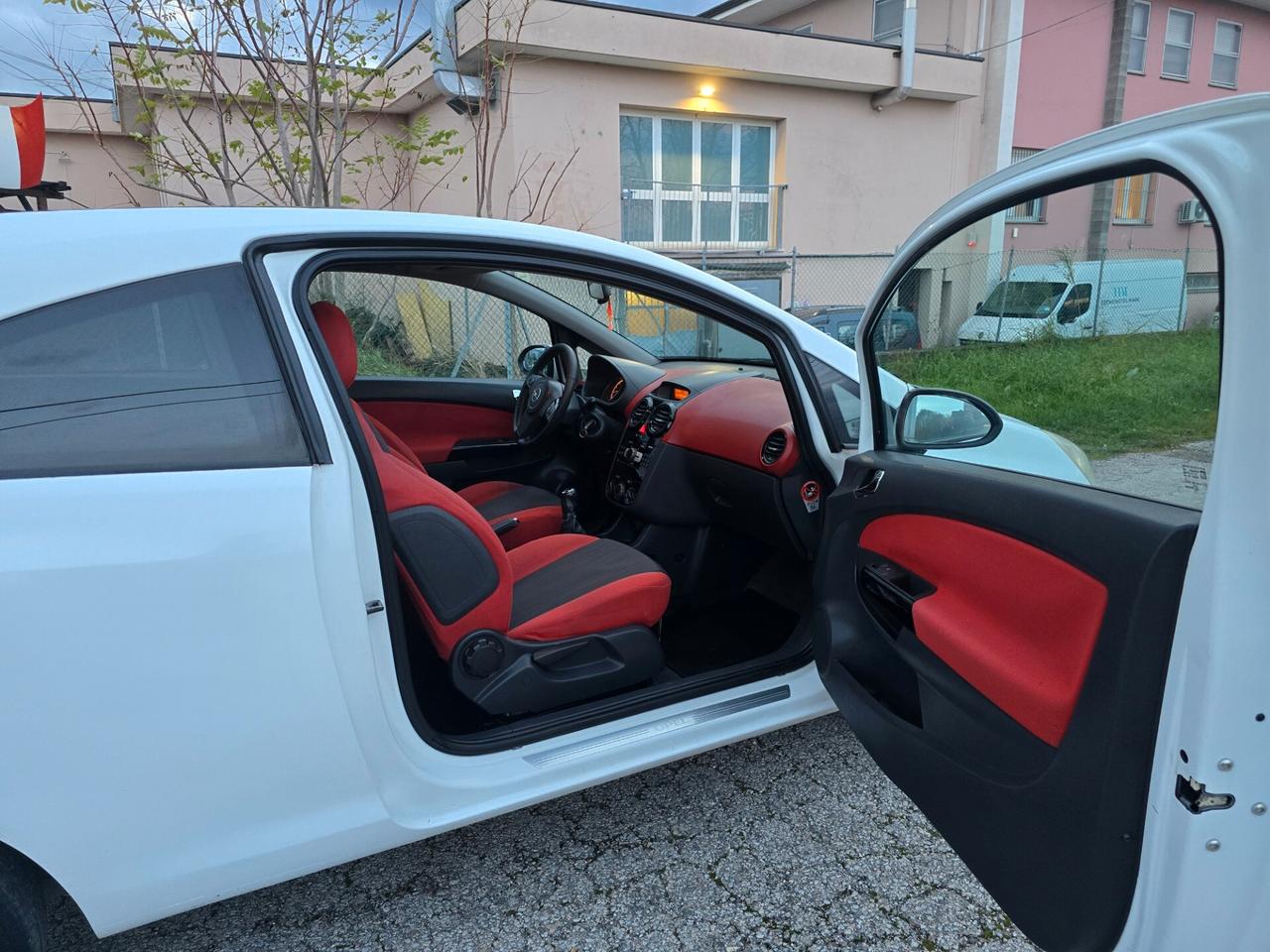 Opel Corsa 1.2 Benzina con GARANZIA-NEOPATENTATI