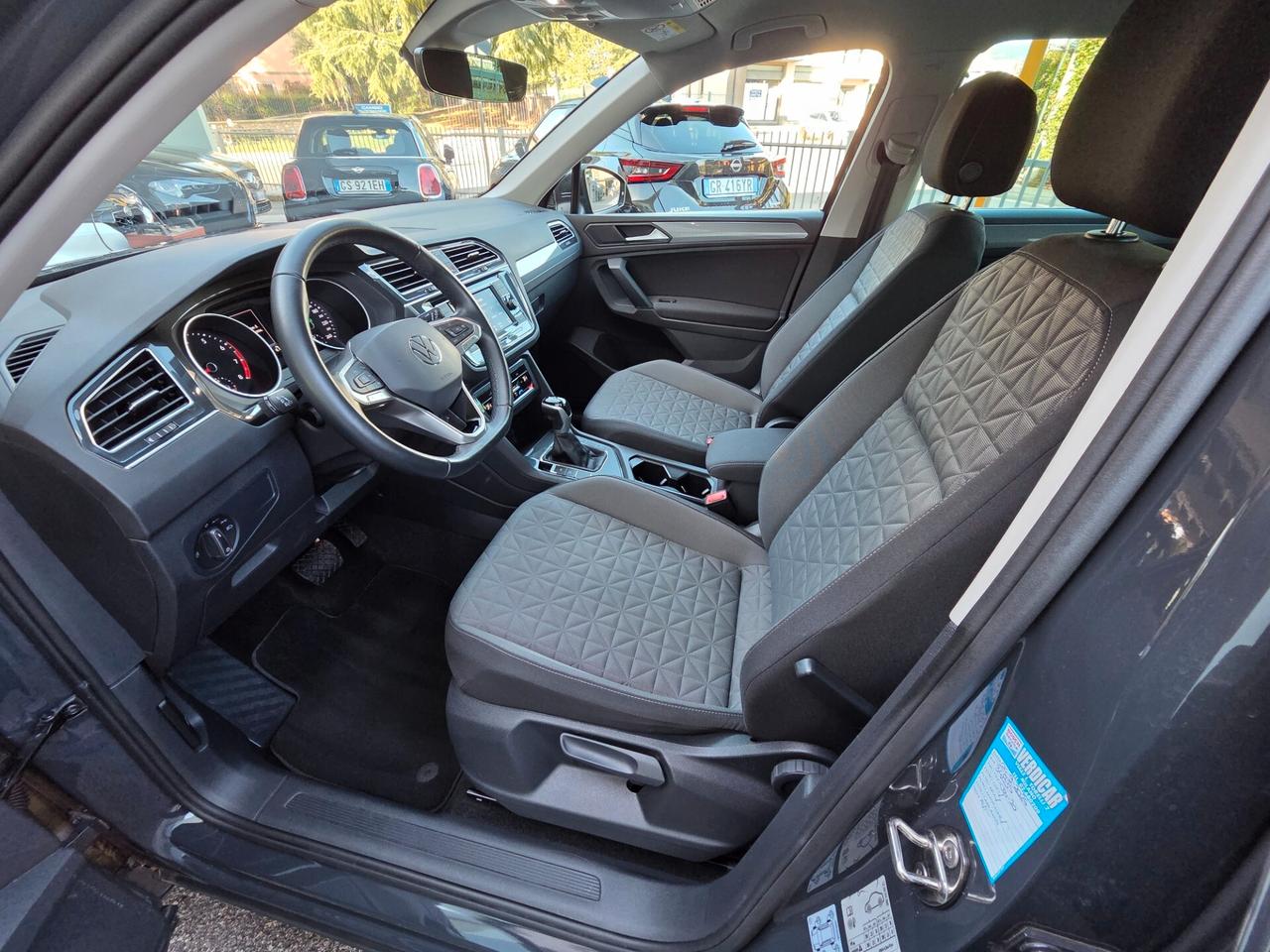 Volkswagen Tiguan 1.5 TSI 150cv DSG / GANCIO TRAINO