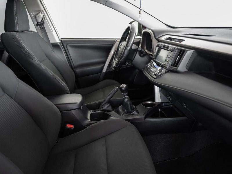 Toyota RAV4 RAV4 2.0 D-4D 2WD Style White Ed.