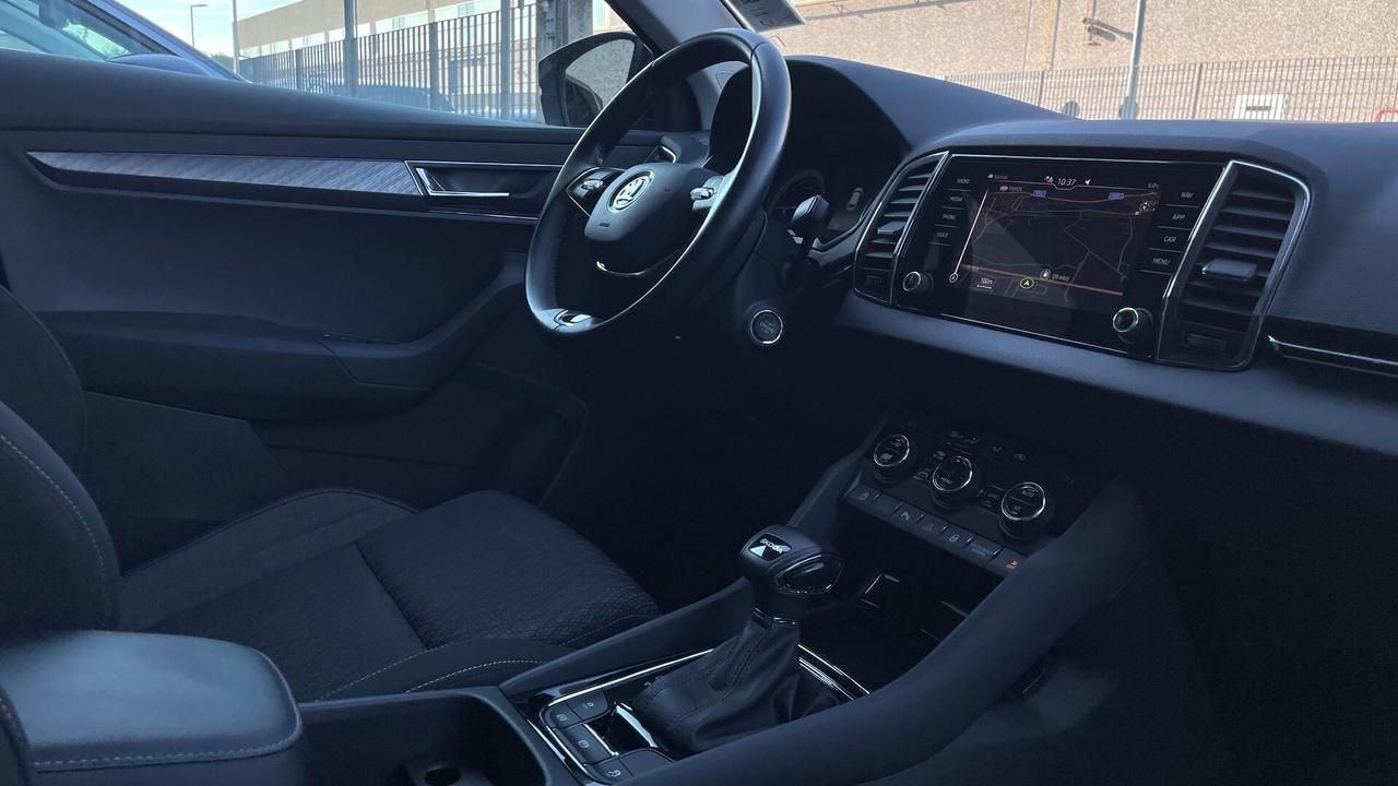 SKODA KAROQ 2.0 TDI STYLE DSG 115CV - FULL LED, KEYLESS SYSTEM, NEOPATENTATI