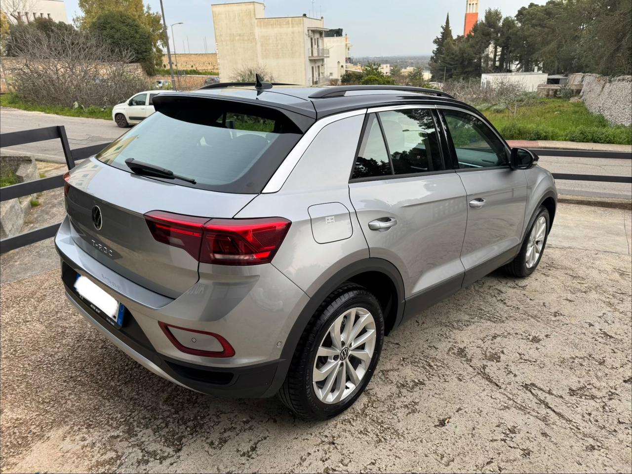 Vw T-Roc 1.0 TSI - FARI LED - CERCHI 17 - 2022